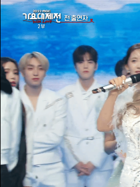 어제 조수미랑 합동무대하던 남돌들 표정..gif | 인스티즈