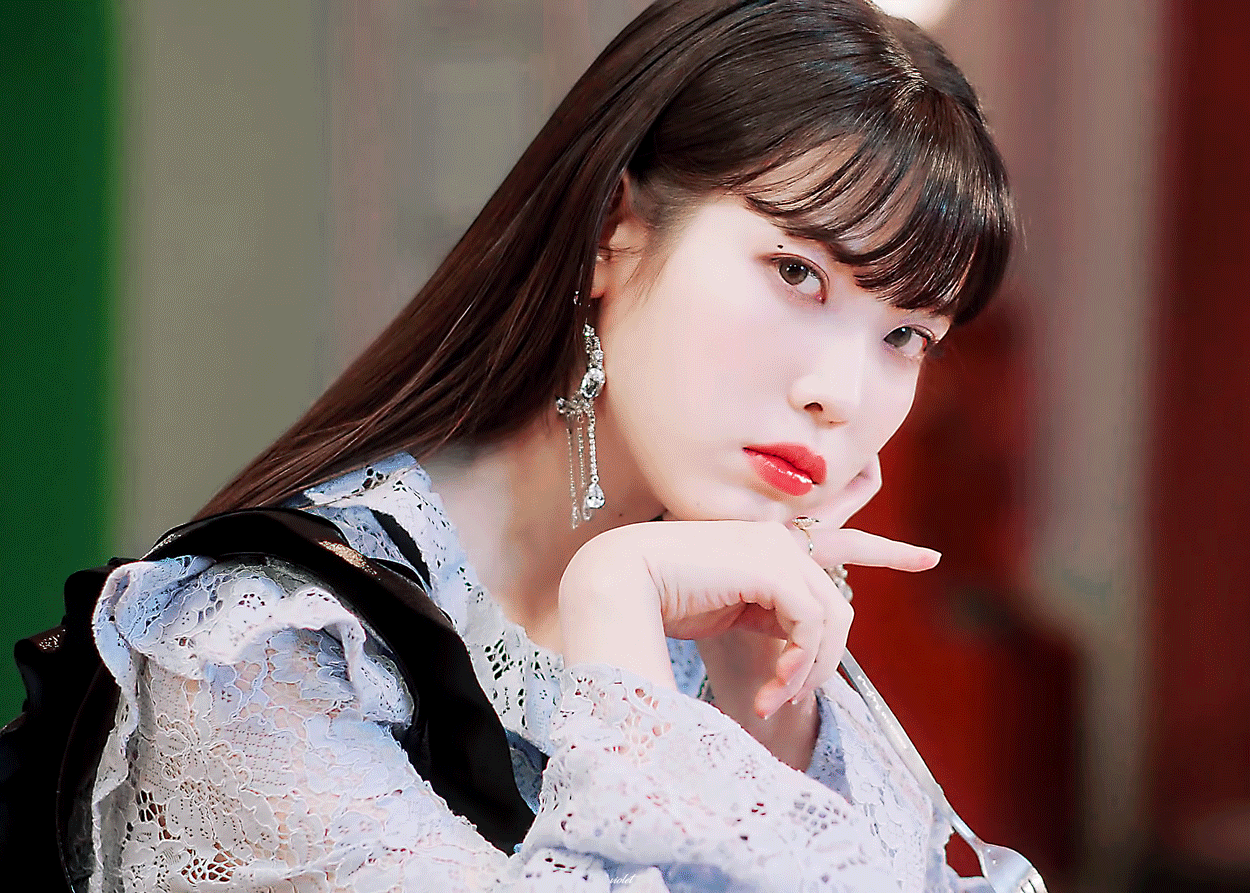 아이유] 지은이 Celebrity 티저 움짤 - 욕망분출 - ＊여성시대＊ 차분한 20대들의 알흠다운 공간