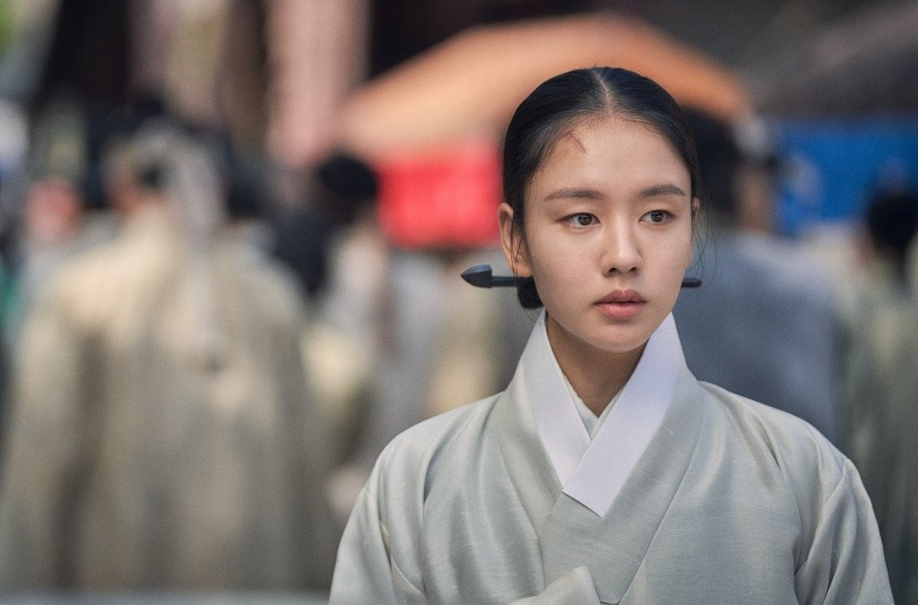 근현대사 운동권 역할 하고싶다는 배우 안은진.twt | 인스티즈