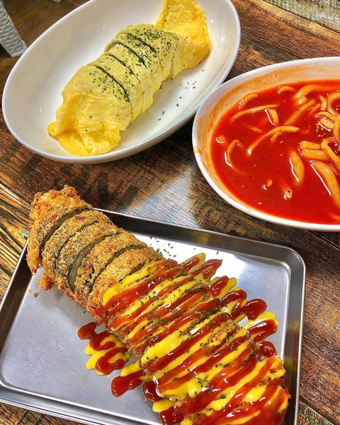 전국 이색 k-김밥 - 악플달면 쩌리쩌려버려 - ＊여성시대＊ 차분한 20대들의 알흠다운 공간 전국 이색 k-김밥