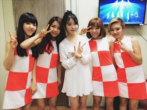 아이유 여돌이랑 있을 때 교생쌤되는 모먼트 좋아하는 달글 | 인스티즈