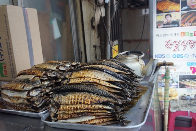 여러가지 생선구이와 백반을 맛 볼 수 있는 서울 종로구 동대문생선구이골목 - 악플달면 쩌리쩌려버려 - ＊여성시대＊ 차분한 20대들의 알흠다운... 