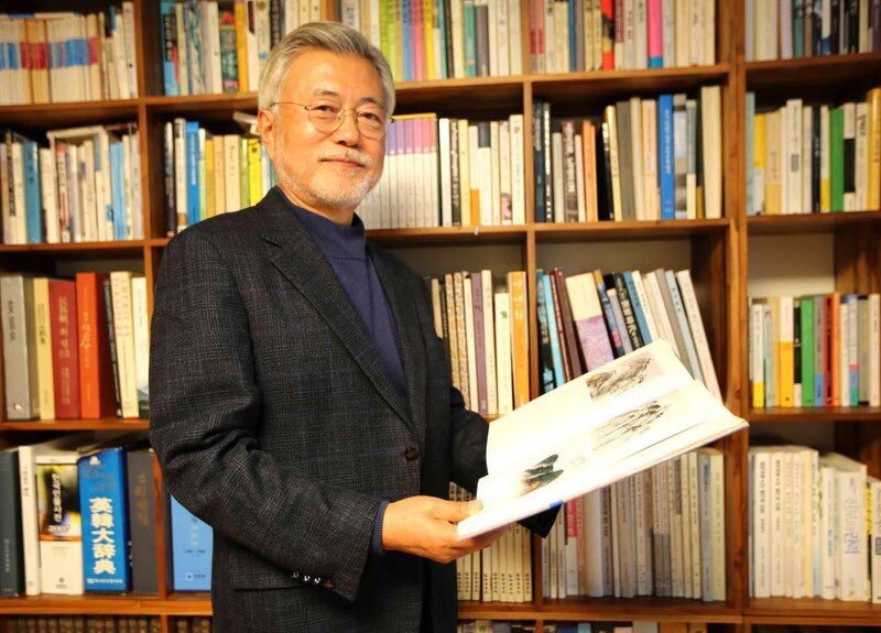 평산사람 문재인 "시위로 이웃들 고통받아 치유의 책읽기 생각” | 인스티즈