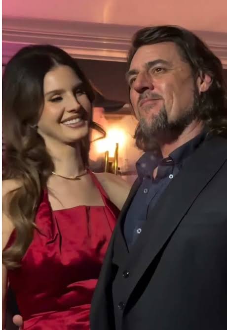 라나 델 레이 & 악어 남편 최근 근황 | 인스티즈