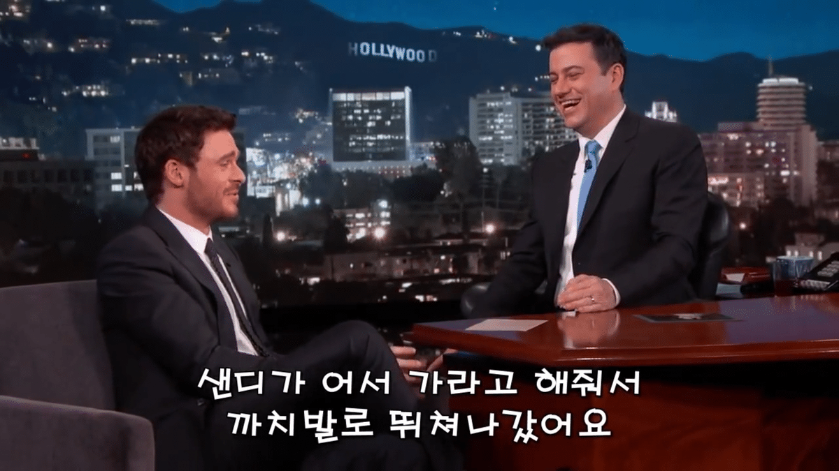 남자배우들이 꽉 끼는 타이즈를 입을때 중요부위를 가리는 방법.jpg | 인스티즈