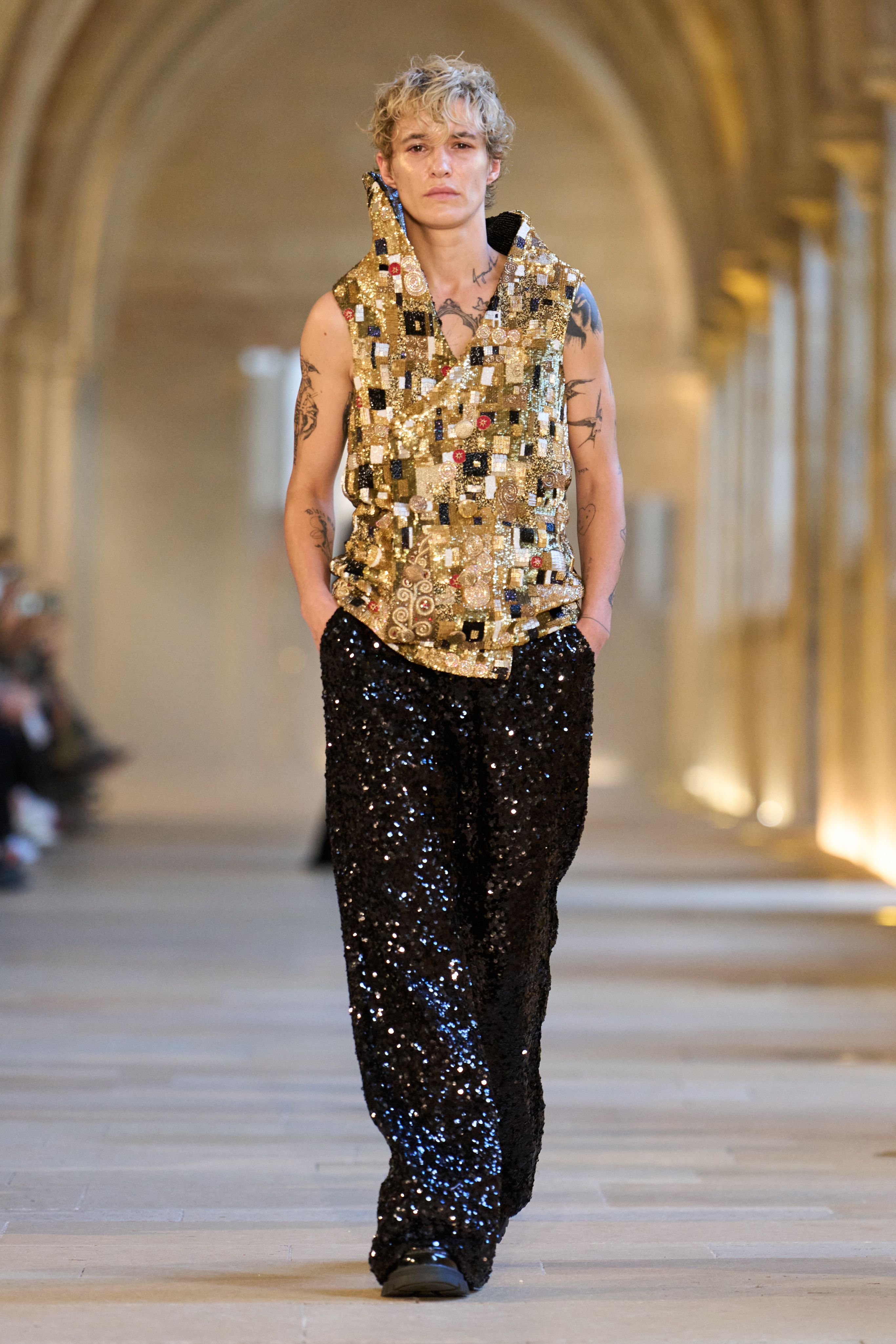 사랑의 과정을 표현했다는 인도 디자이너 신상 드레스 | 인스티즈