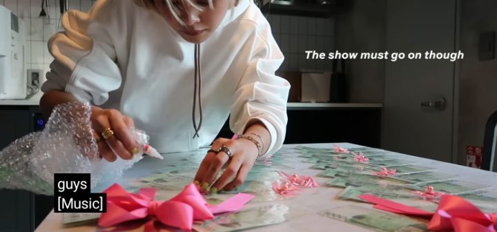 블랙핑크 콘서트 리사를 위해 선물준비한 씨엘씨 쏜(ft.민니) | 인스티즈