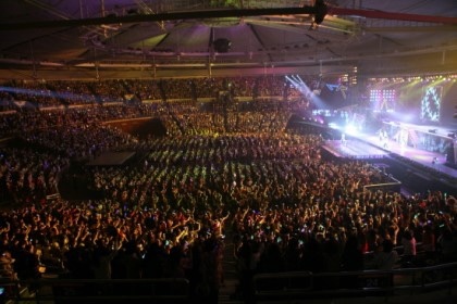 일본 아이돌 보겠다고 사람 한가득 몰렸던 그때 그 시절 한국.jpg | 인스티즈