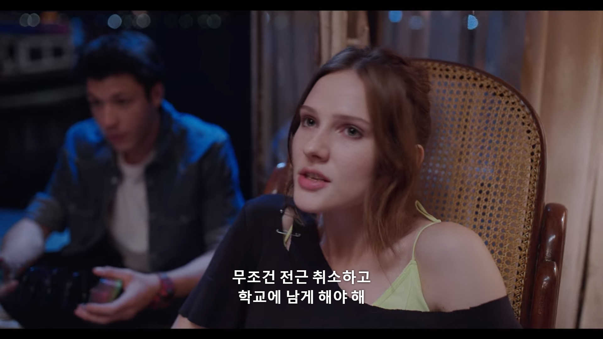 퇴학 당하게 생겼는데요.. 퇴학을 반대했던 유일한 선생님이 전근간대요. 전근을 막아야 해요! (스압) | 인스티즈