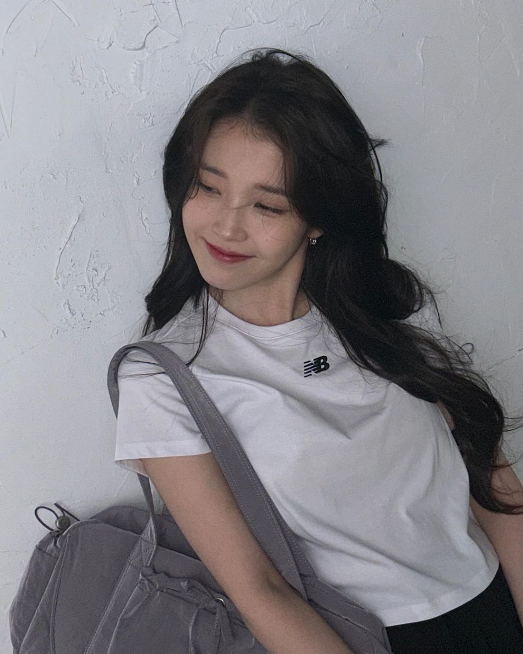 아이유 인스타 업댓 | 인스티즈