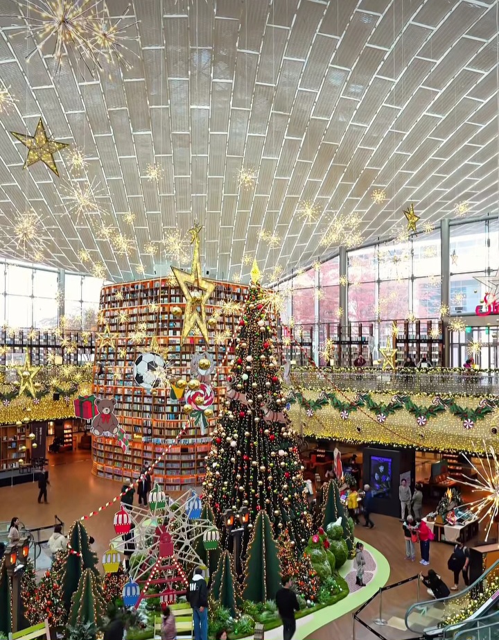 오늘 공개된 코엑스 별마당도서관 크리스마스.jpg | 인스티즈