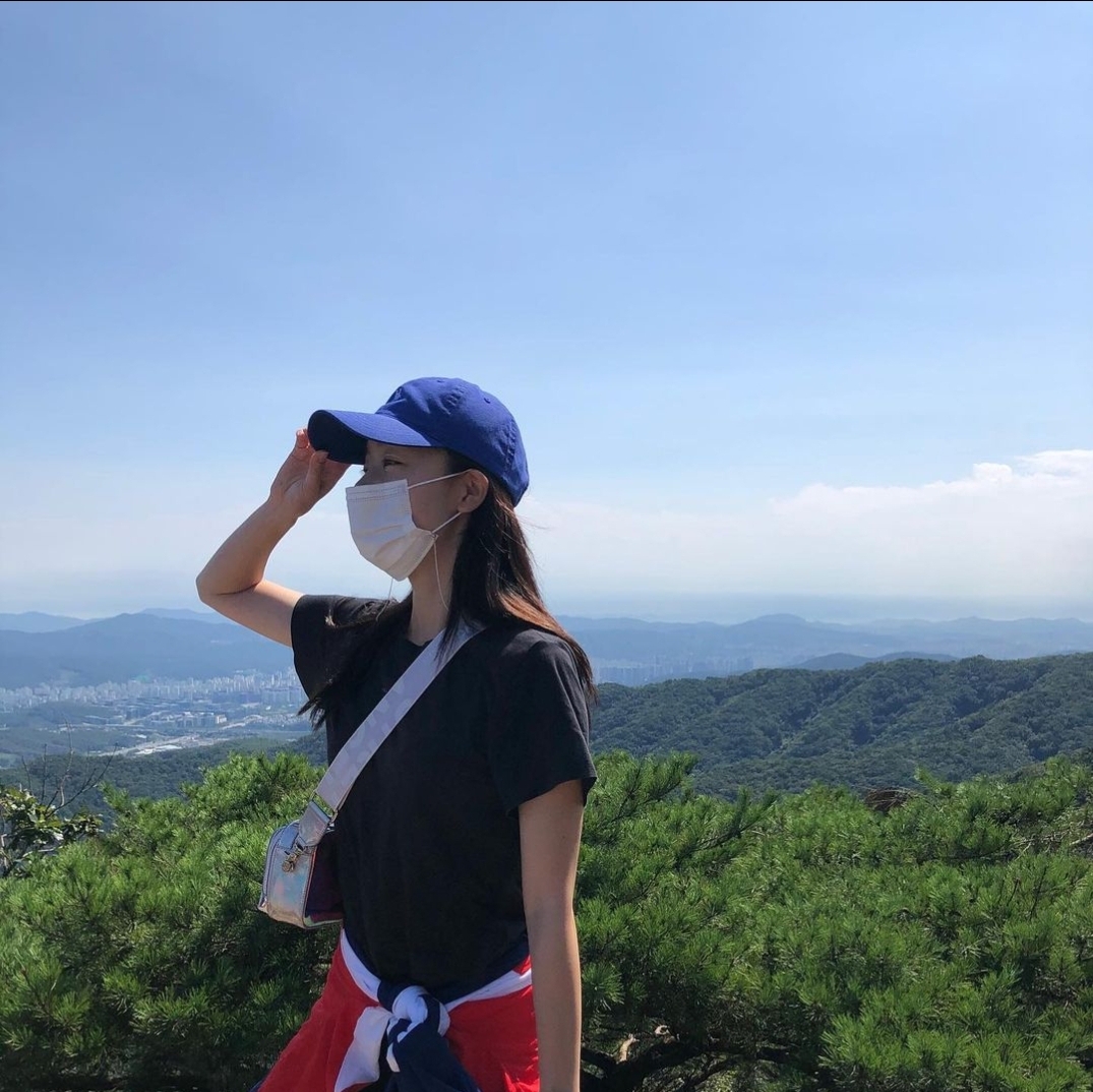 막걸리 먹으려고 등산하는 한선화.........jpg | 인스티즈