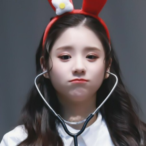 아기때랑 진심 똑같이 생긴 연예인 말해보는 달글 캡쳐👼 | 인스티즈