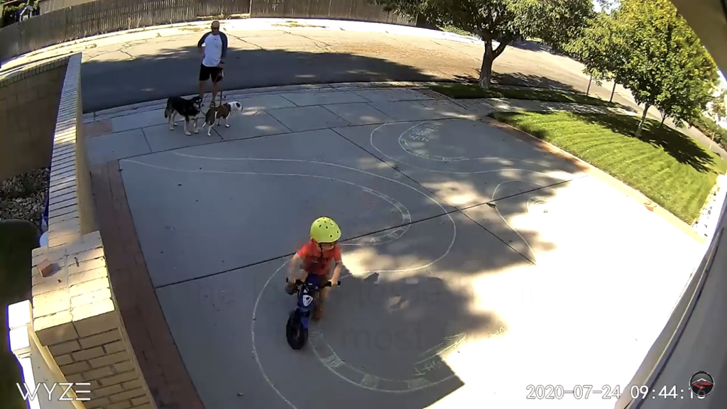 옆집애가 자꾸 우리집 주차장에서 자전거를 타길래 조치를 취했습니다 | 인스티즈