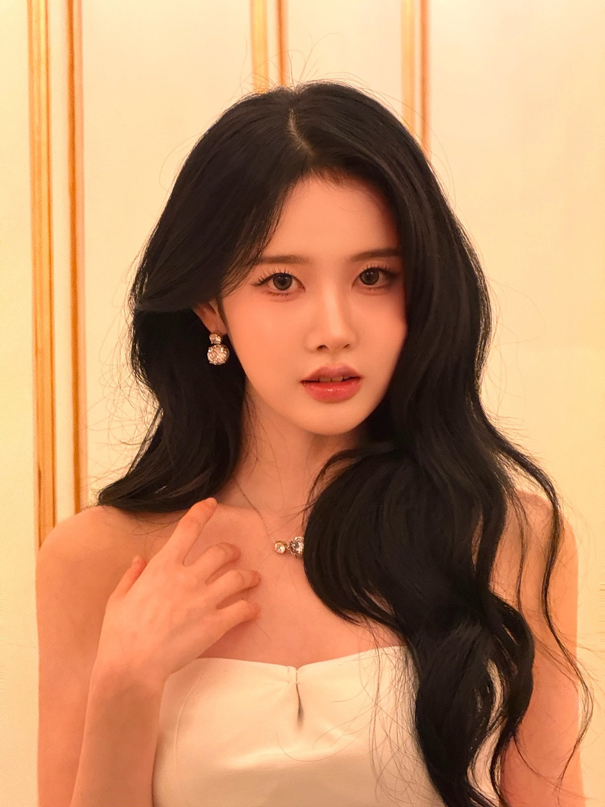 지난주 흑발로 시상식 참석한 스테이씨 시은 | 인스티즈