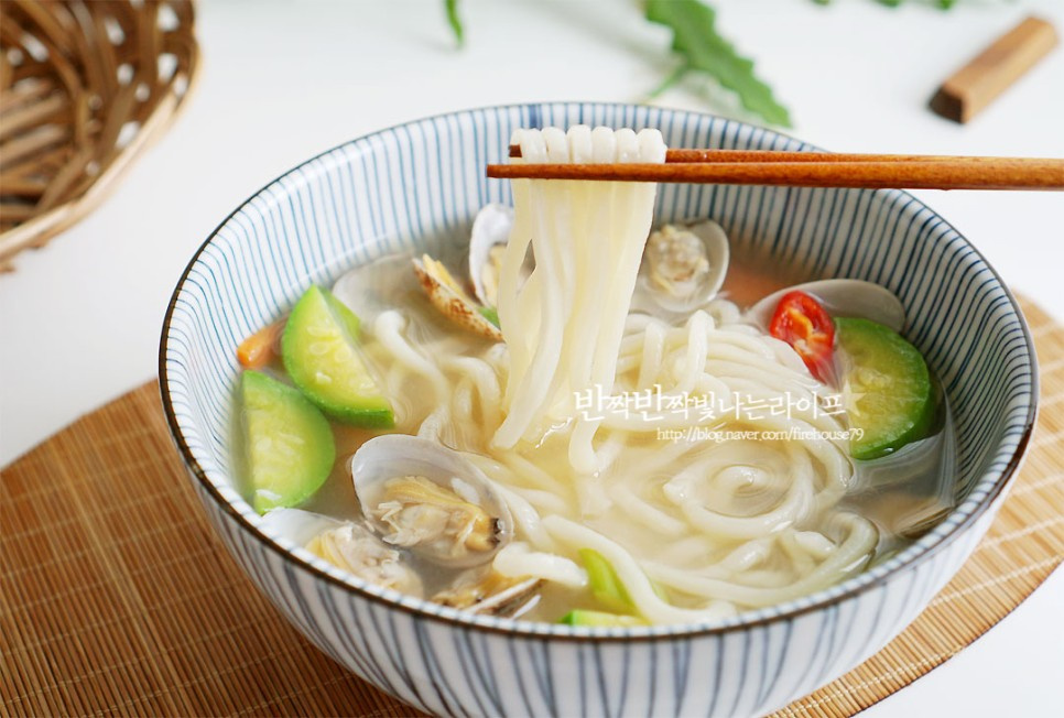 이런칼국수가 이미지