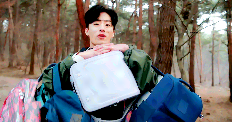 배우 구교환을 처음 알게 된 작품은?.gif | 인스티즈