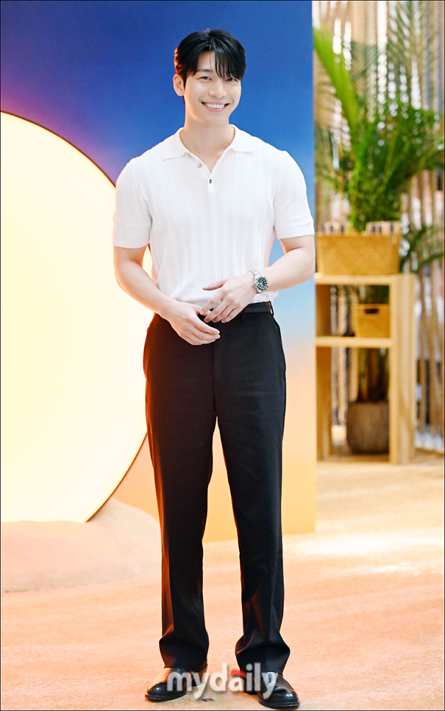 오늘자 배우 박성훈,위하준,강태오 기사사진 | 인스티즈