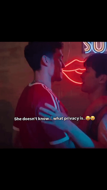 xo키티) 친구가 내 초딩시절 bully(괴롭히는 놈)과 사귄다면 이해한다 vs 개빡친다 | 인스티즈