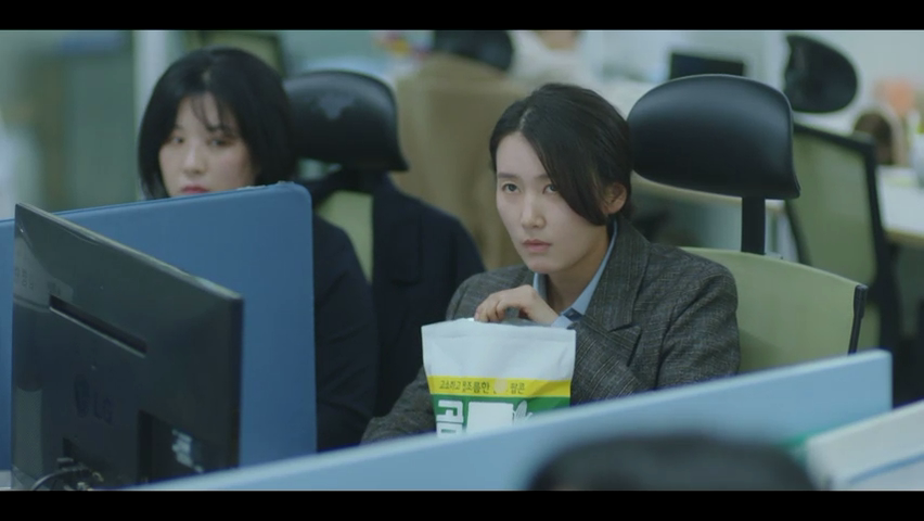 홧김에 회사를 그만두고 프리랜서로 일하게 됐는데요.. 남자 둘이랑 엮이게 생겼어요.. | 인스티즈