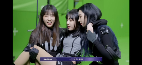 에스파 윈터 가뿐하게 공주님 안기 성공하는 지젤 보고 호기롭게 도전하는 카리나 | 인스티즈