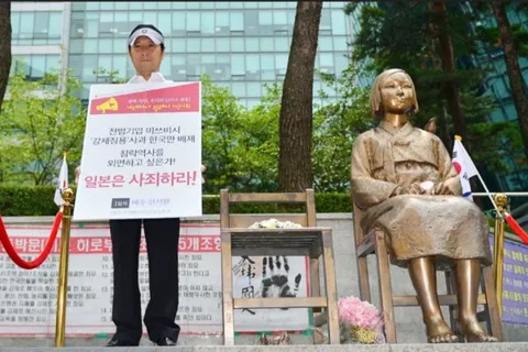 1찍 연예인이 정치성향 티냈을때 | 인스티즈