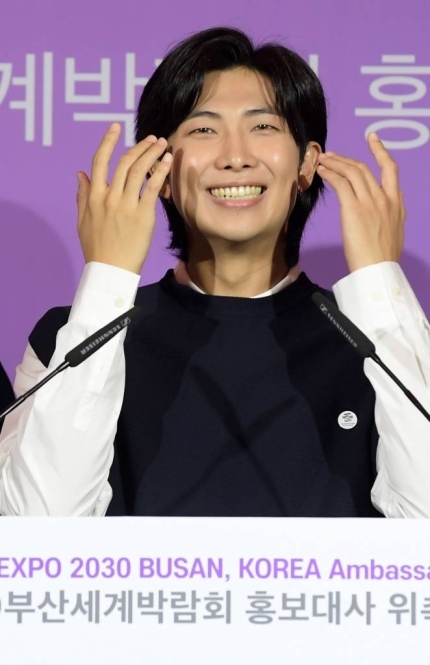 최욱"RM, 방탄소년단 비주류 아니냐"실언…황급히 사과 | 인스티즈