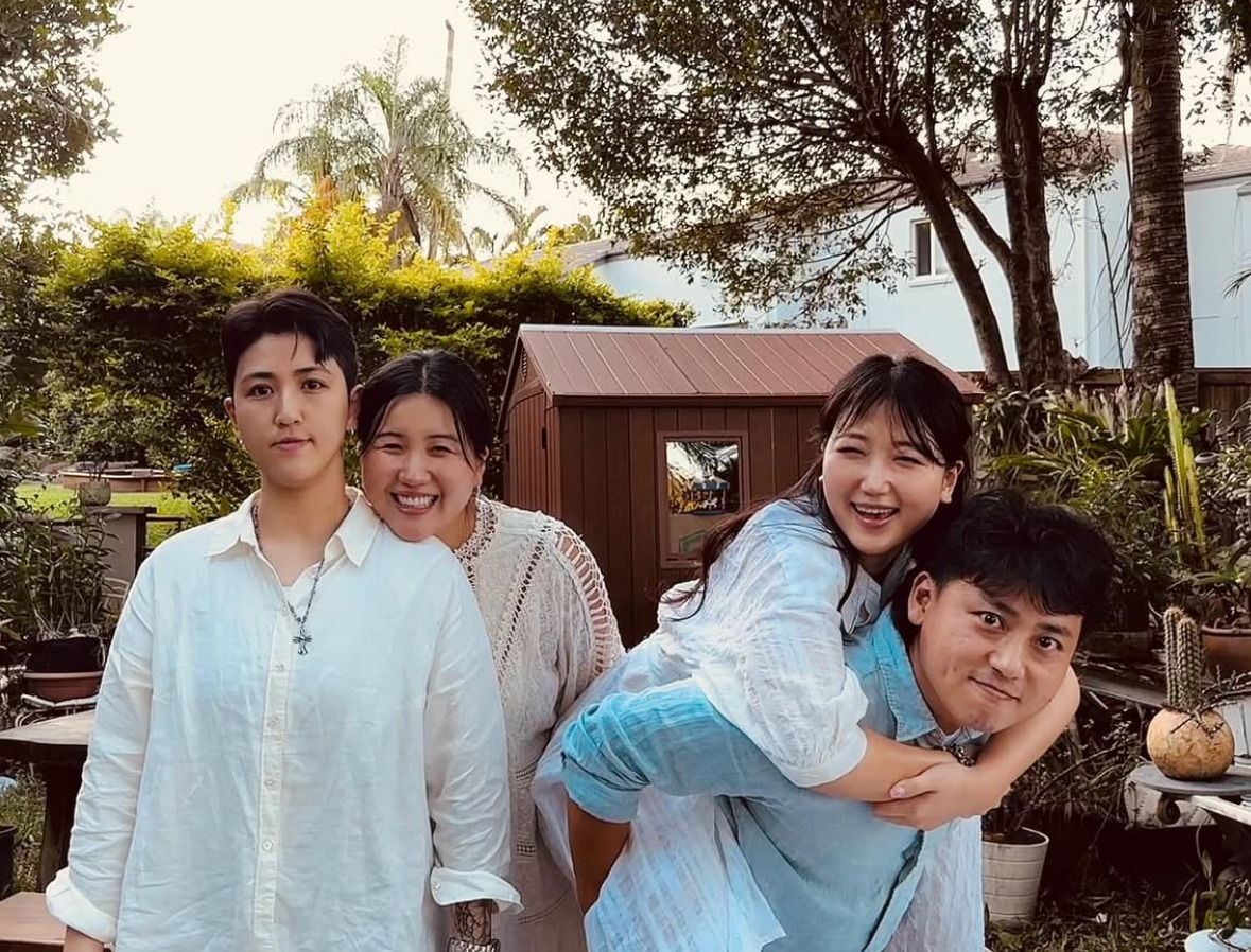 진짜 오랜만에 보는 것 같은 해쭈 가족 완전체 사진.jpg | 인스티즈