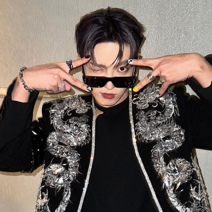 요즘 남돌들 사이에서 빼놓을 수 없다는 네일아트 | 인스티즈