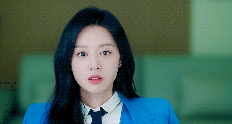 퍼스널컬러 직접 받으러 간 듯한 배우 김지원 | 인스티즈