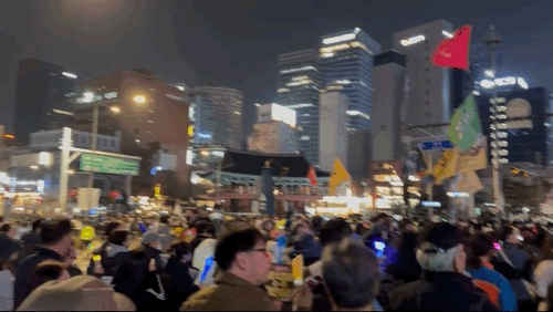 1호차 행진 끝나갈 때 막호차 사람들이 출발했던 🇰🇷윤석열 탄핵 찬성집회 행진(3/22) | 인스티즈