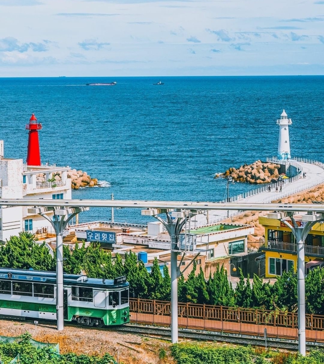 부산 청사포에 있다는 미니미 해상열차.jpg | 인스티즈