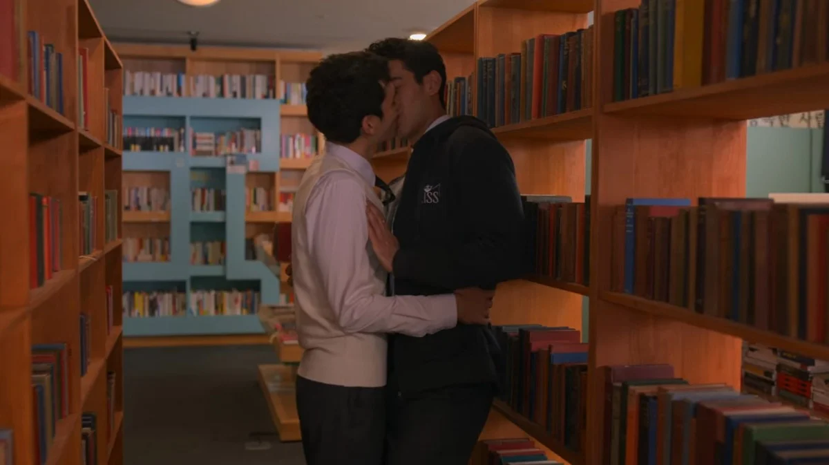 한국인들 기겁하는 중인 한국 배경 넷플 하이틴 미드 상태..jpg | 인스티즈