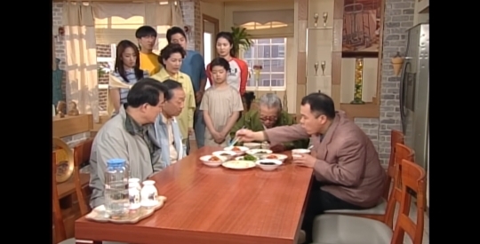 폐장 30분 남은 놀이공원 도착해 제대로 뽕 뽑는 가족.jpgif | 인스티즈