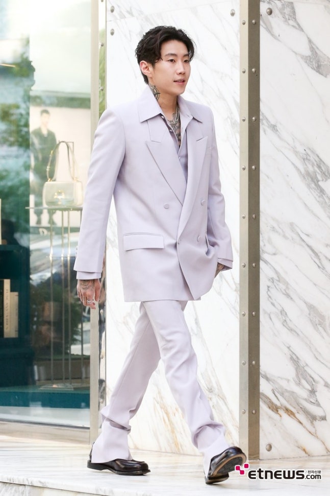 구찌 플래그십 스토어 참석한 박재범 | 인스티즈