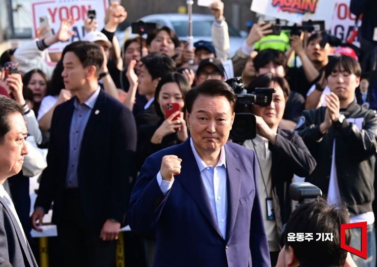 [포토] '대국민 사과는 없다' | 인스티즈