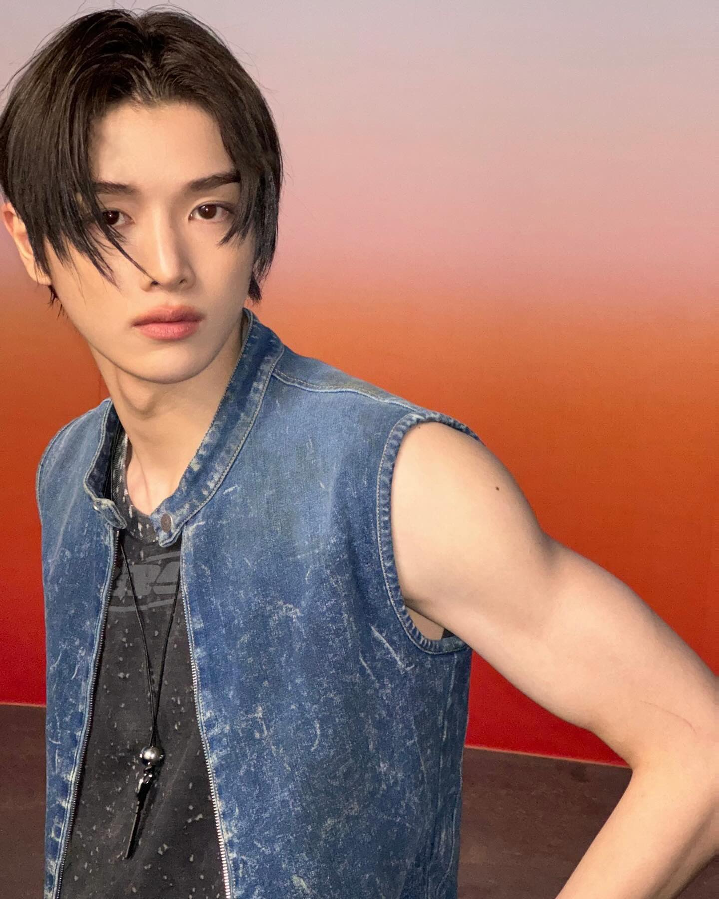 호불호 극명하게 갈리는 요즘 아이돌 오버립 메이크업.twt | 인스티즈