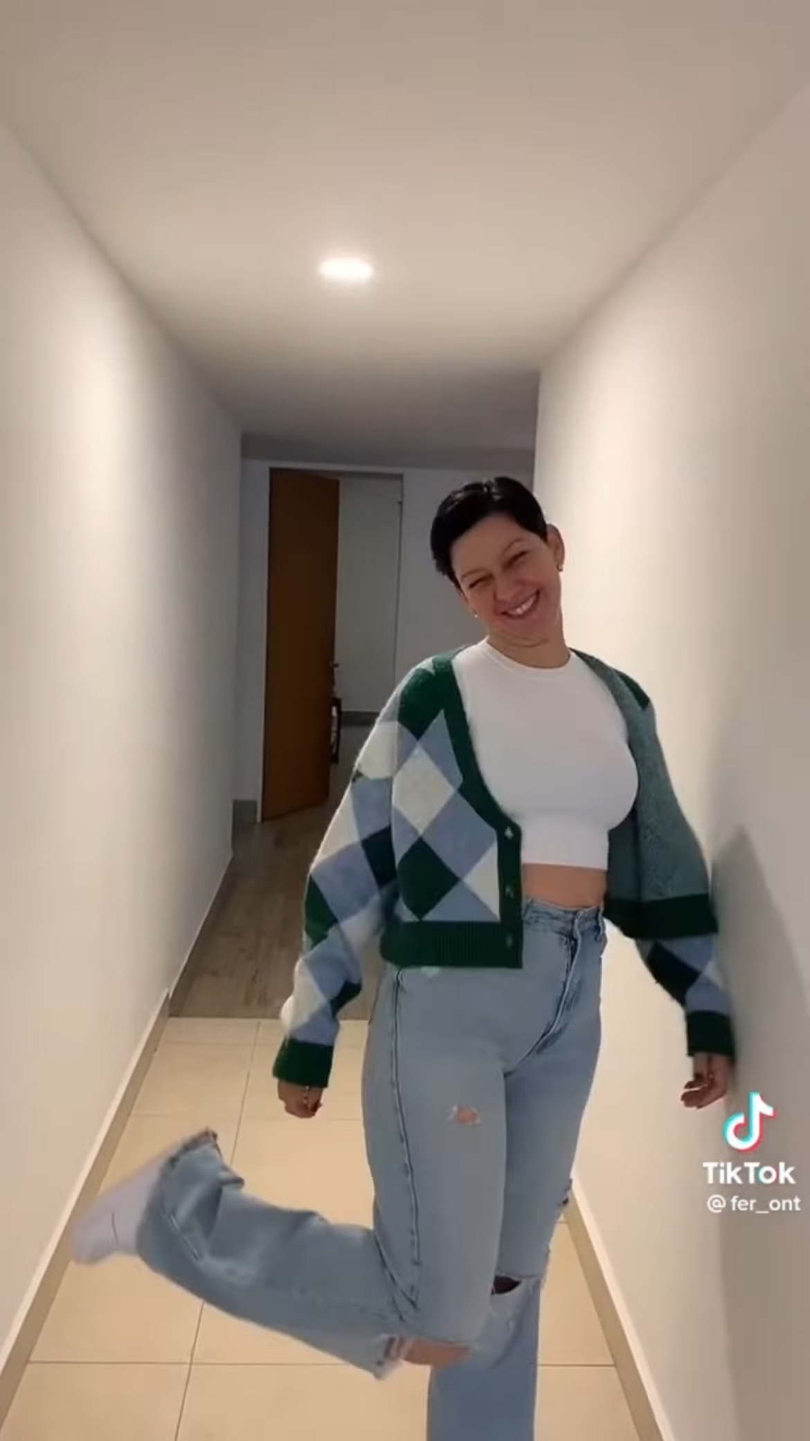 [틱톡] 외국 딸랑구들의 우리 엄마 ��‍👧나처럼 옷 입히기 👗 | 인스티즈