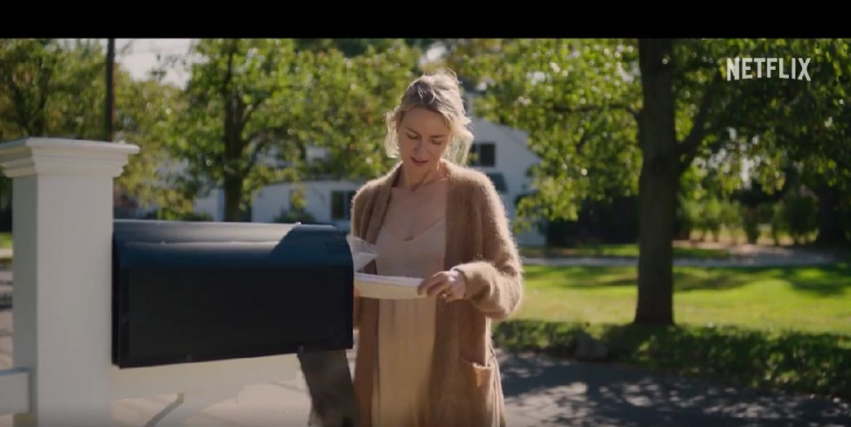 꿈에 그리던 대저택으로 영끌해서 이사왔는데, 일명 '감시자'로부터 지켜보고 있다는 불길한 편지가 계속 와요... | 인스티즈