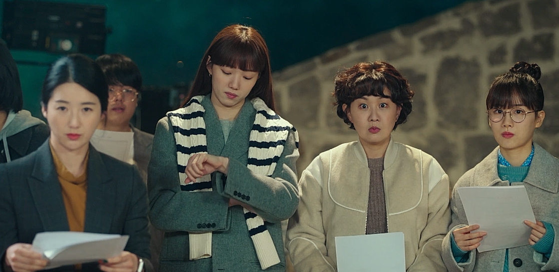 KTX타고 지나가면서 봐도 호감있는 남주의 끼부림에도 여주가 절대 넘어가지 않았던 이유.jpg | 인스티즈