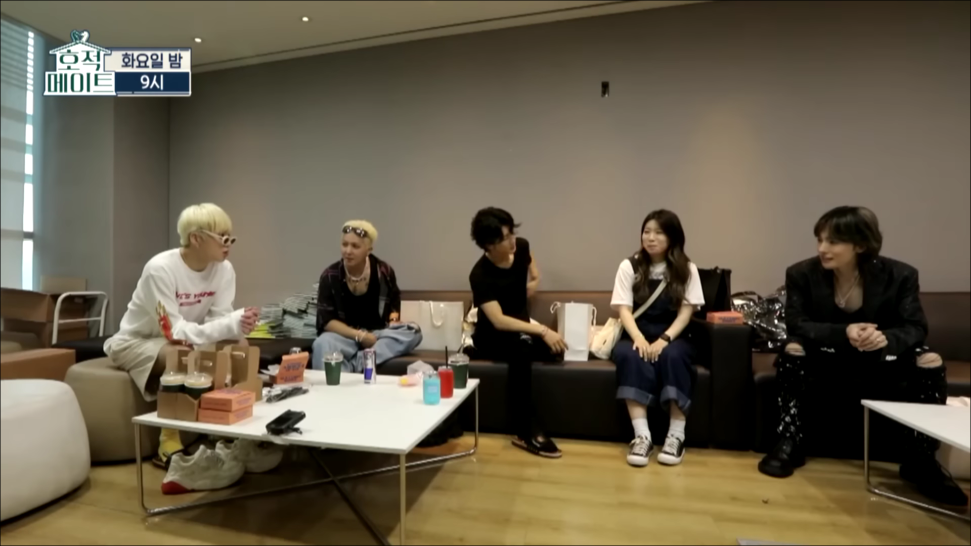 오늘 처음 봤는데 인사 안하는 남매가 이해가 되지 않는 외동 강승윤.cap | 인스티즈
