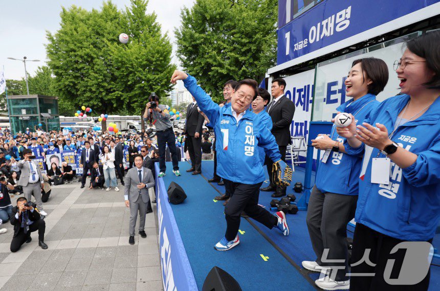나 같은 부자들 다 떠나고 한국 어찌되나 구경해야지 | 인스티즈