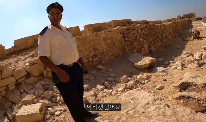 악명 높은 이집트에서 유일하게 웃으면서 여행한 유튜버��🇬 | 인스티즈