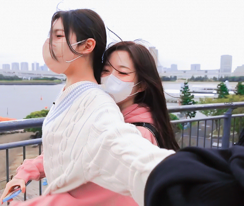 공항에서 기자님 만난 걸그룹의 넉살.twt | 인스티즈
