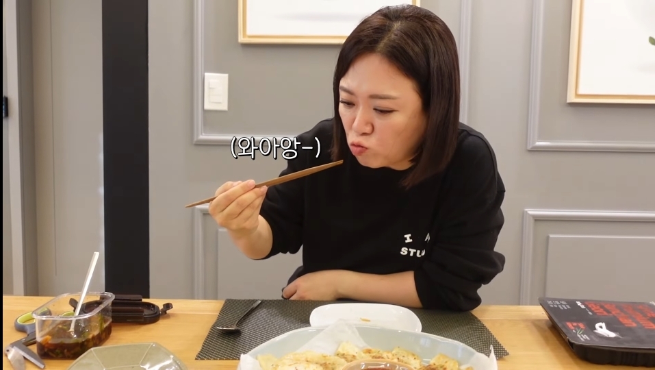 부산 여자 김숙이 소개하는 대구 납작만두와 대전 실비파김치 조합 | 인스티즈