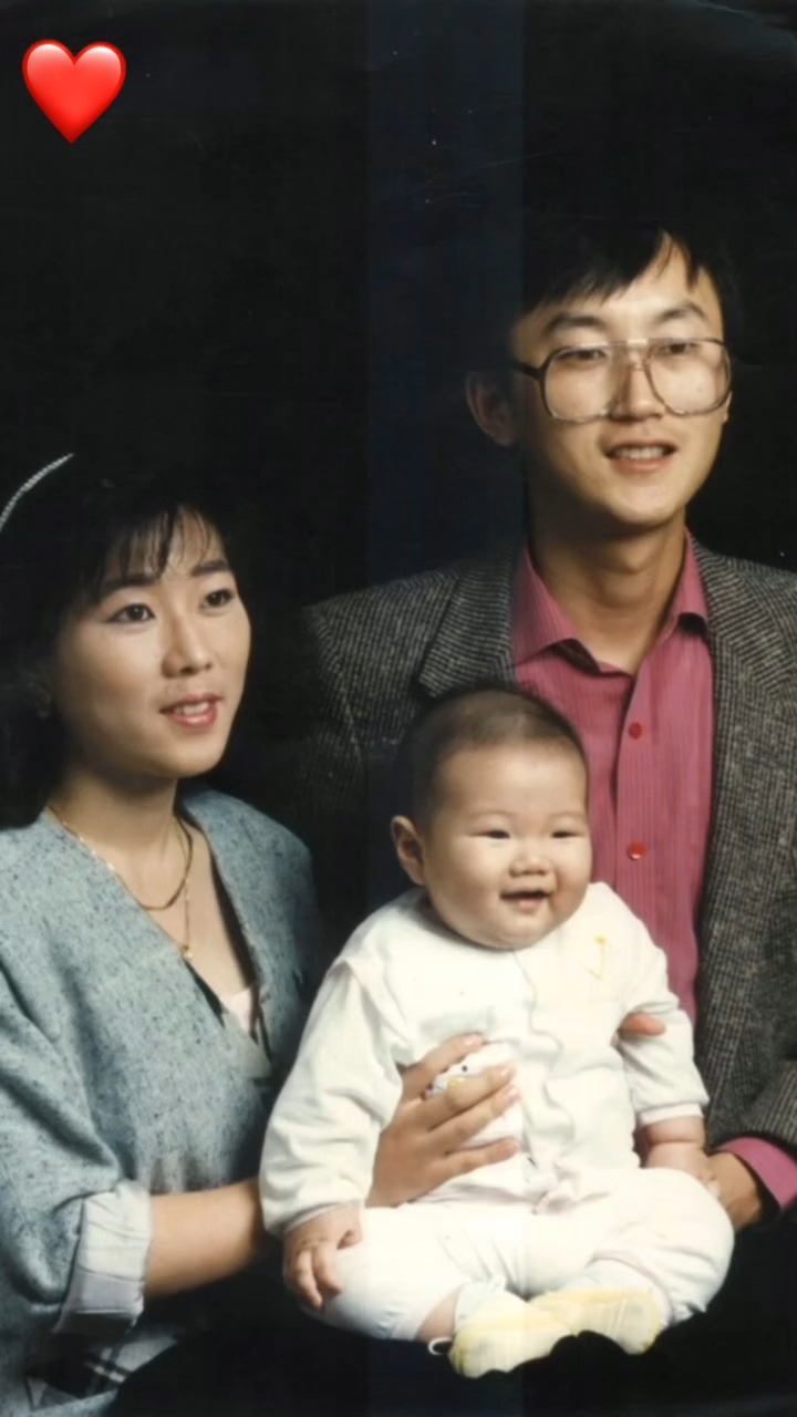 구찌 계정에 올라온 박재범 가족 화보 | 인스티즈
