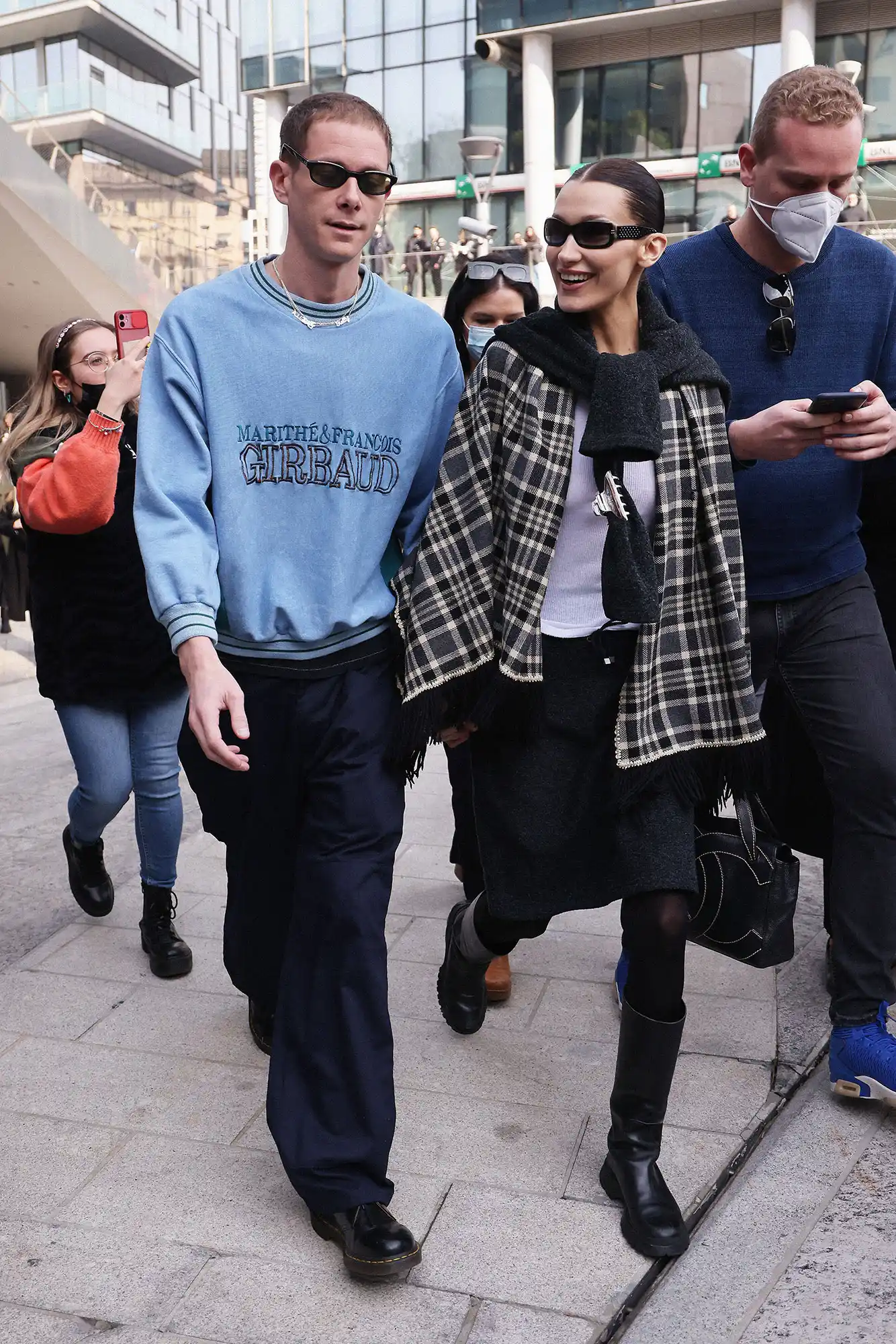 패셔너블한 시밀러룩으로 인기 많았던 벨라 하디드-마크 칼만 | 인스티즈