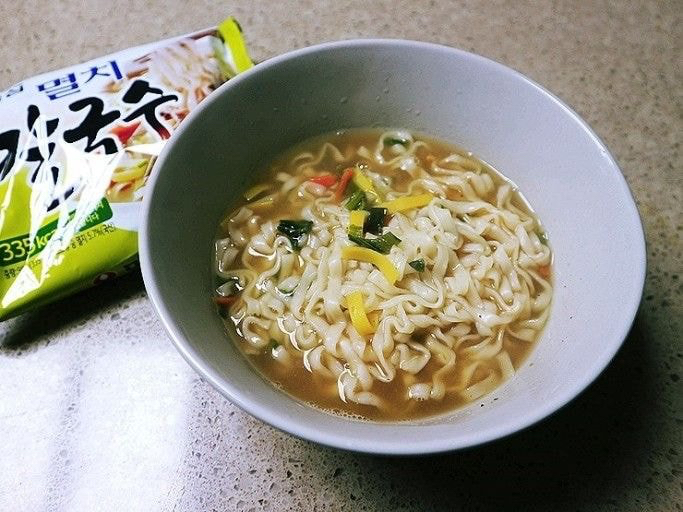 매니아층에서 감칠맛이 역대급이라고 소문났다는 라면.jpg | 인스티즈