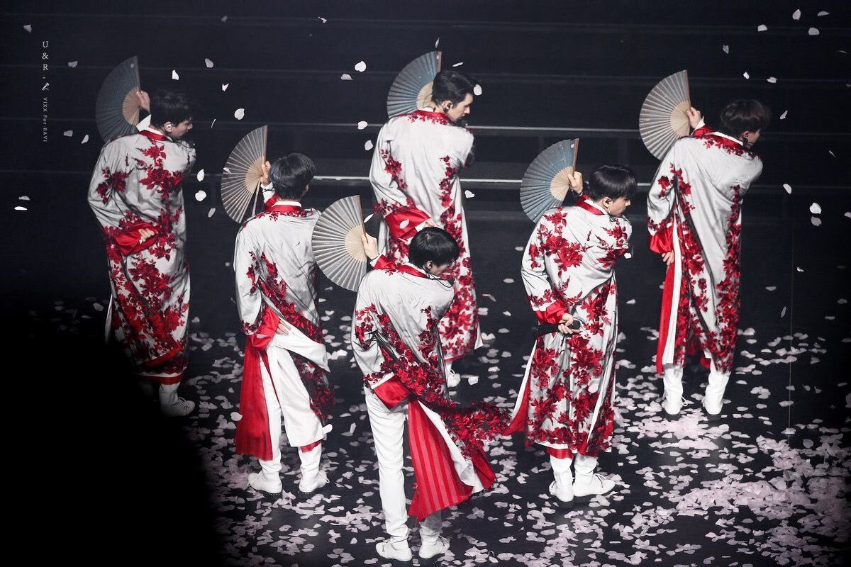 레전드 케이팝 아웃핏 올리는 달글 | 인스티즈