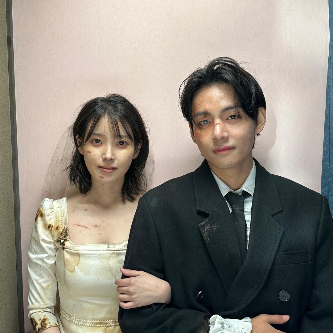 방탄소년단 뷔 인스타에 올라온 아이유x뷔 웨딩네컷 (태준아 지혜야 행복해라) | 인스티즈